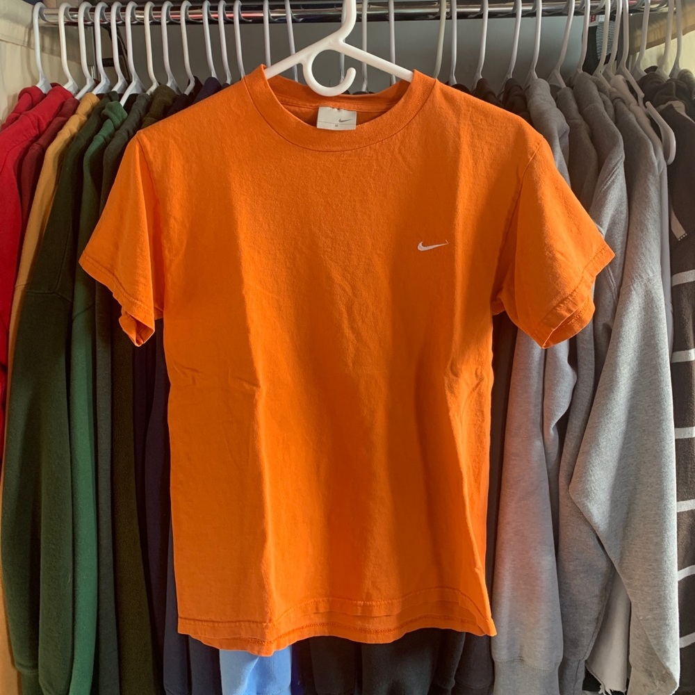 Vintage orange Nike tee